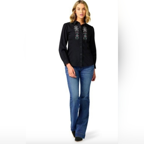 🔥NWT WRANGLER RETRO PUNCHY EMBROIDERED BLACK DENIM PEARLSNAP SHIRT - Picture 2 of 16